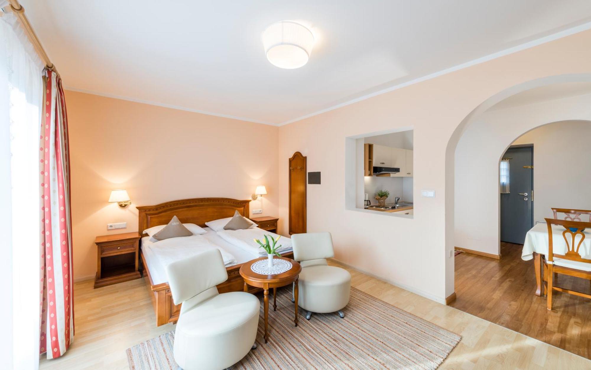 Hotel Foerstlerhof Postal / Burgstall ภายนอก รูปภาพ