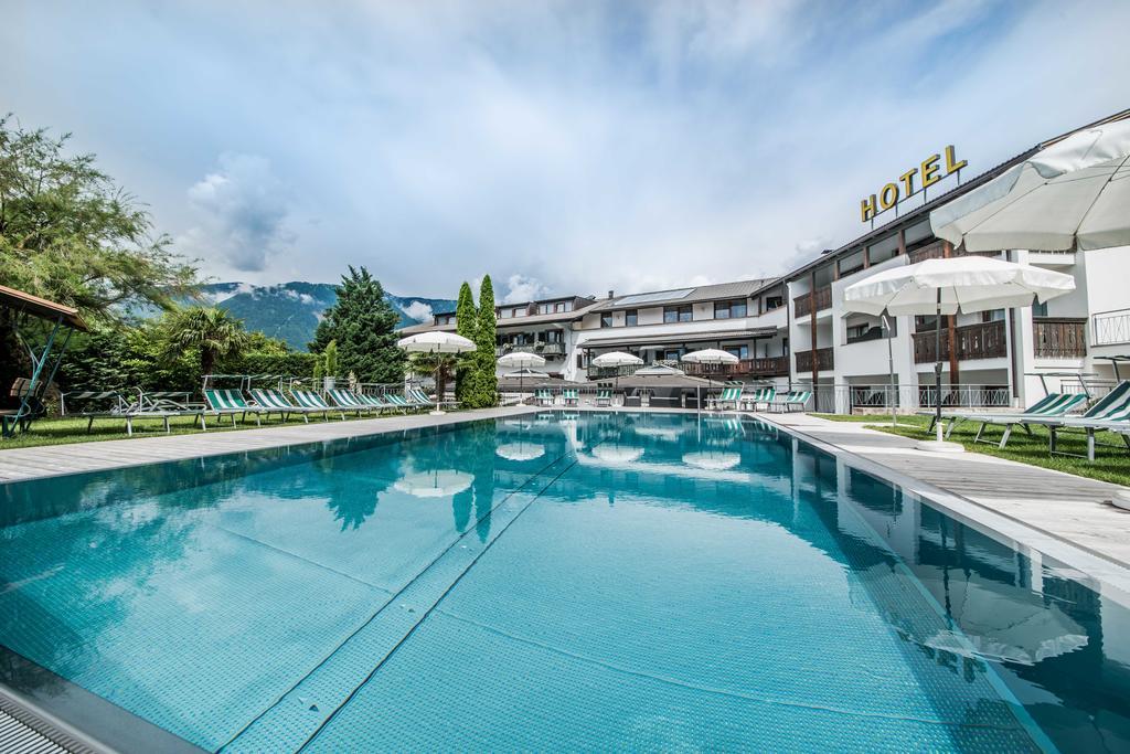 Hotel Foerstlerhof Postal / Burgstall ภายนอก รูปภาพ