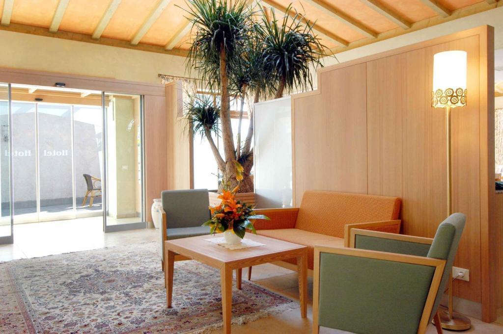 Hotel Foerstlerhof Postal / Burgstall ภายนอก รูปภาพ