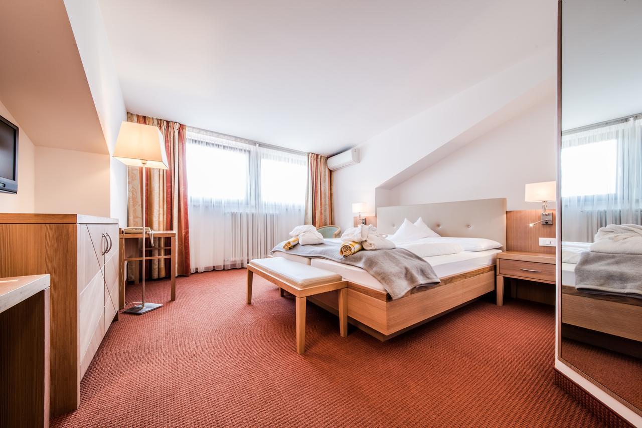 Hotel Foerstlerhof Postal / Burgstall ภายนอก รูปภาพ